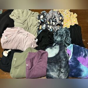 13 Piece Maternity Nursing Breastfeeding Lot